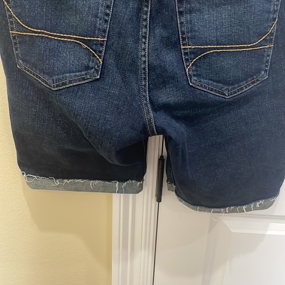 Hollister NWOT Denim jean shorts - Picture 4 of 5